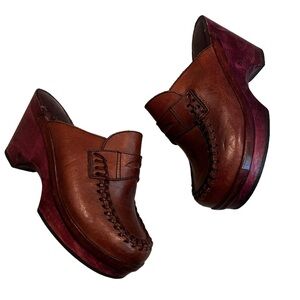 Vintage Regency Leather Wooden Platform Mules